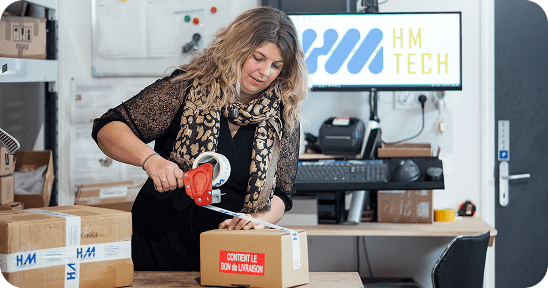 Photo illustrant la livraison rapide de pièces détachées pour hotmelt dans toute la FRance !